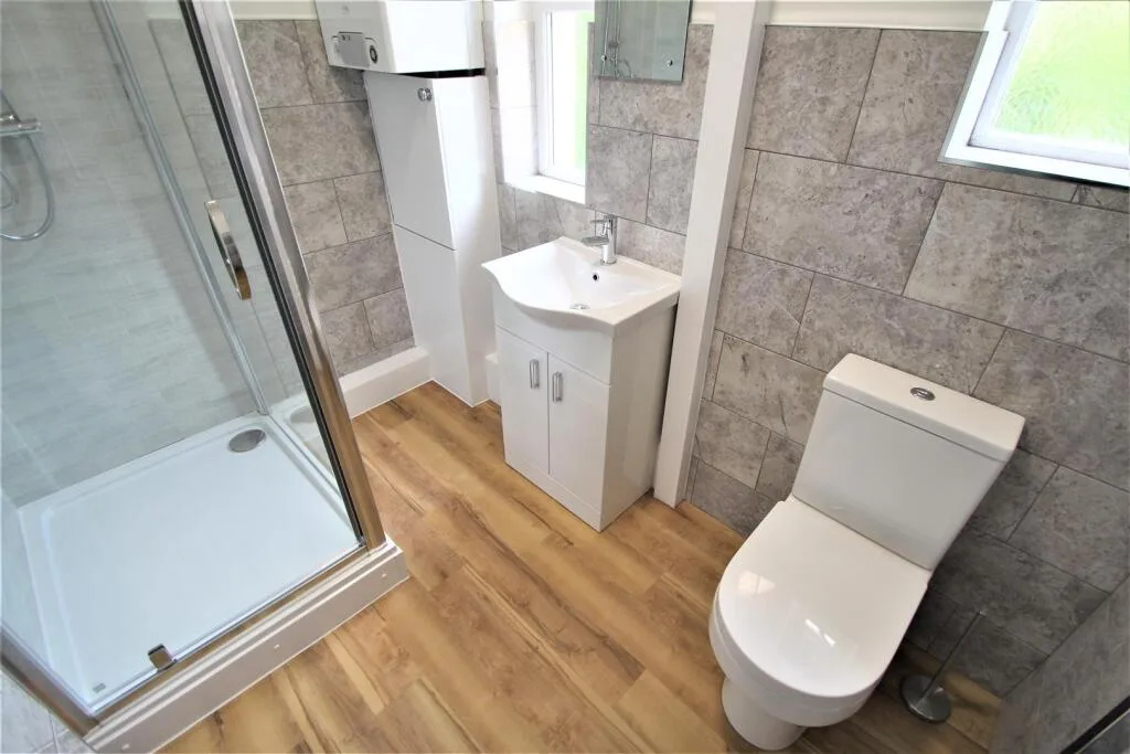 12 bedroom detached house for rent