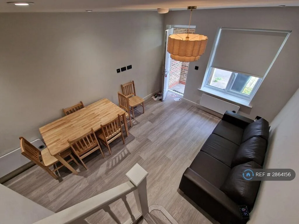 2 bedroom terraced house for rent