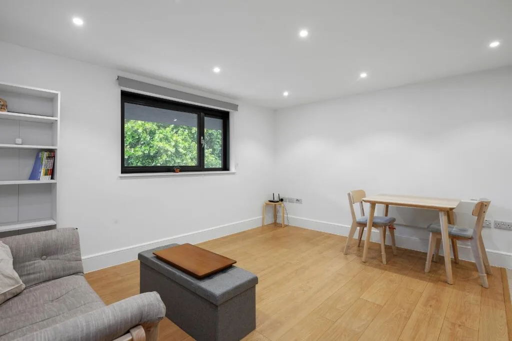 1 bedroom apartment for rent