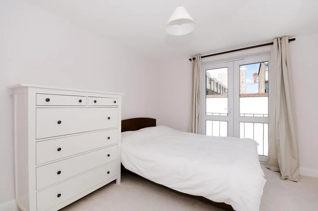 3 bedroom mews property for rent