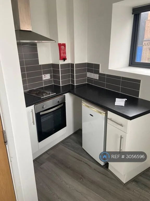 Studio flat for rent