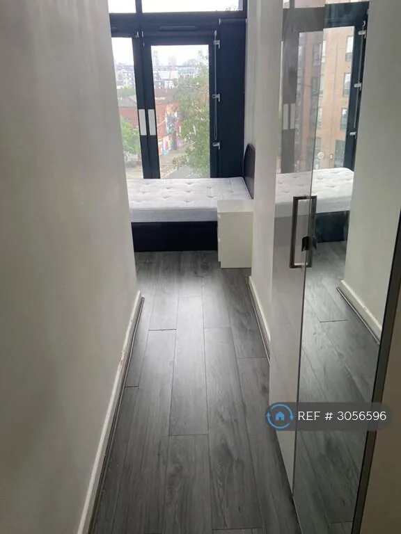 Studio flat for rent