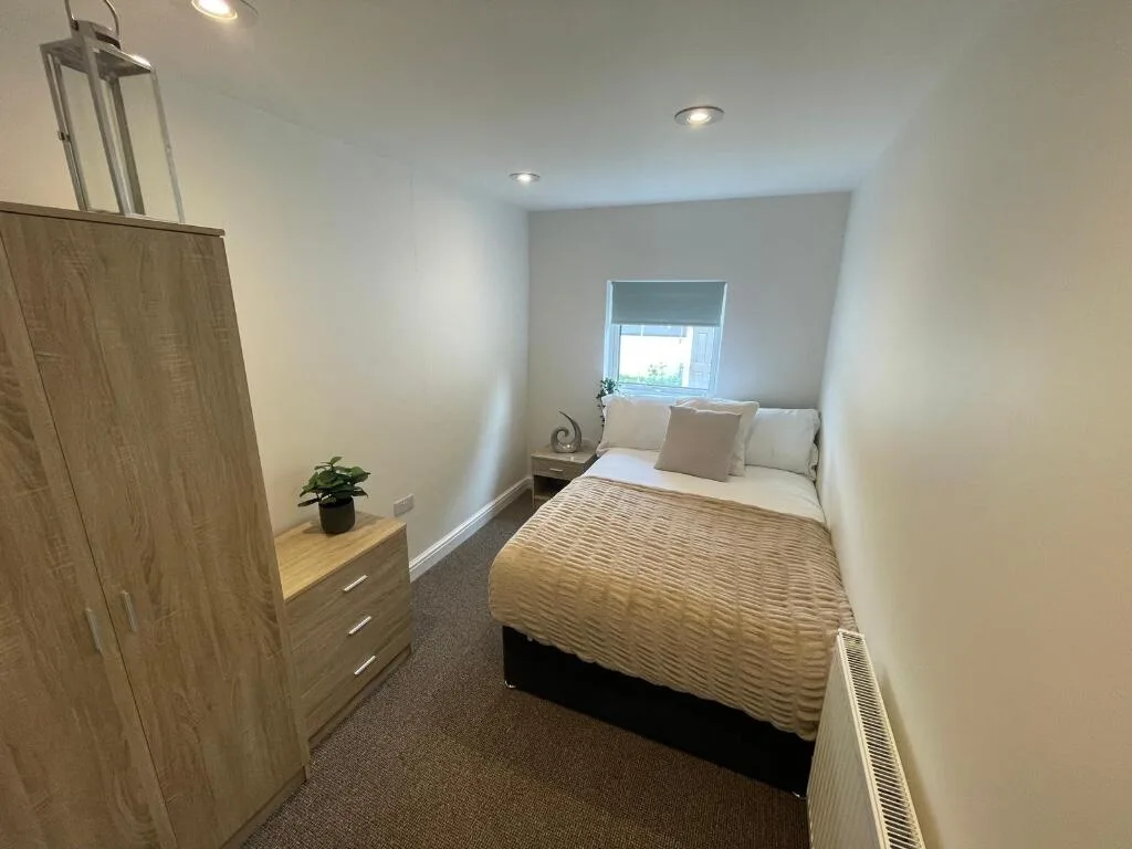 6 bedroom terraced house for rent