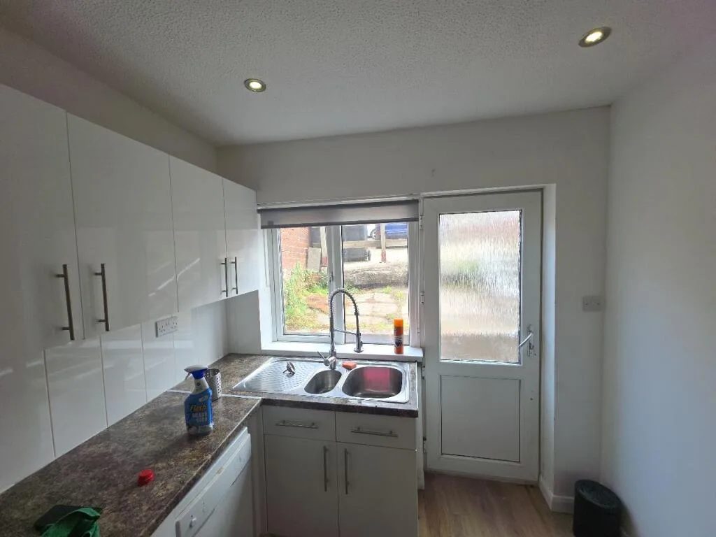 5 bedroom house for rent
