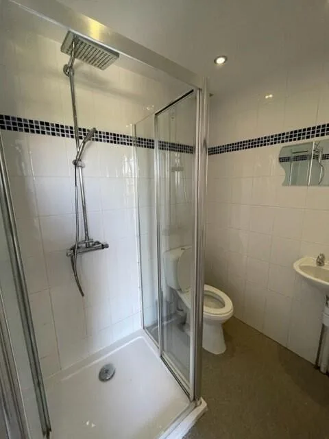 5 bedroom house for rent