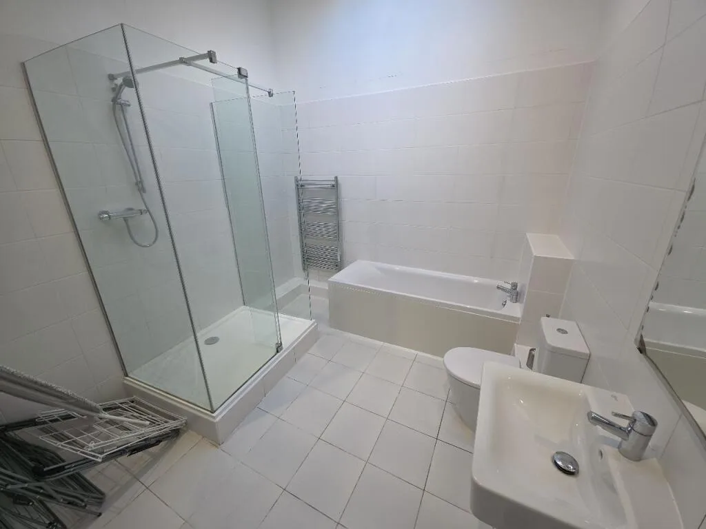 6 bedroom terraced house for rent