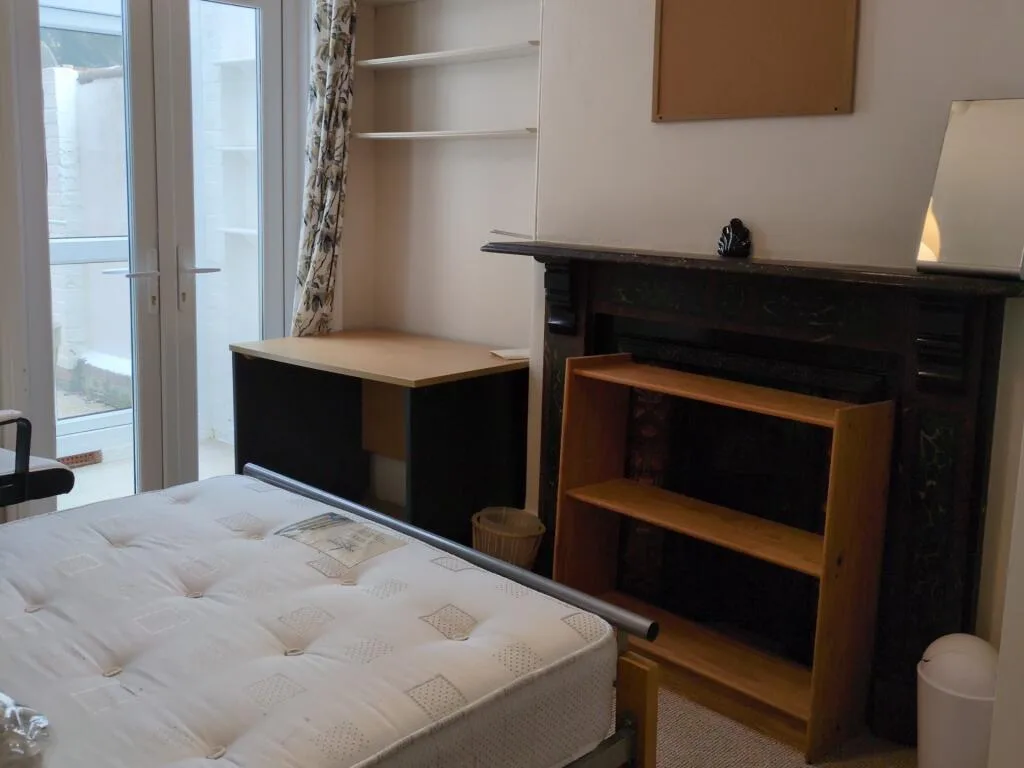 6 bedroom terraced house for rent