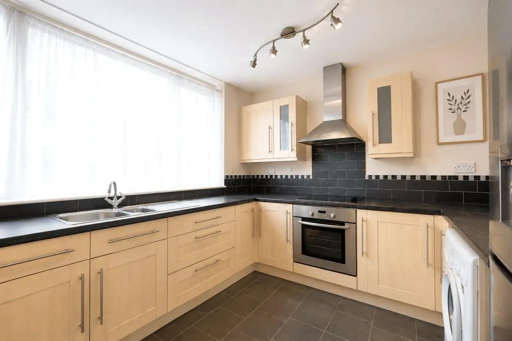 3 bedroom detached house for rent