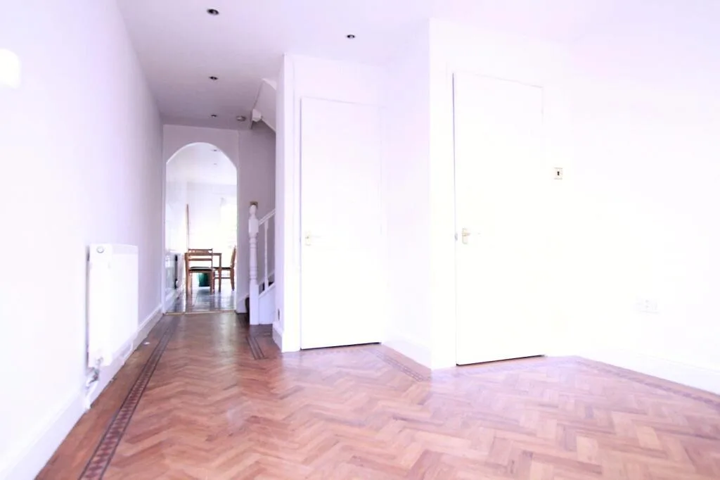 4 bedroom terraced house for rent