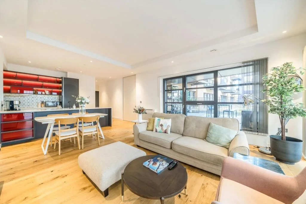 3 bedroom flat for rent