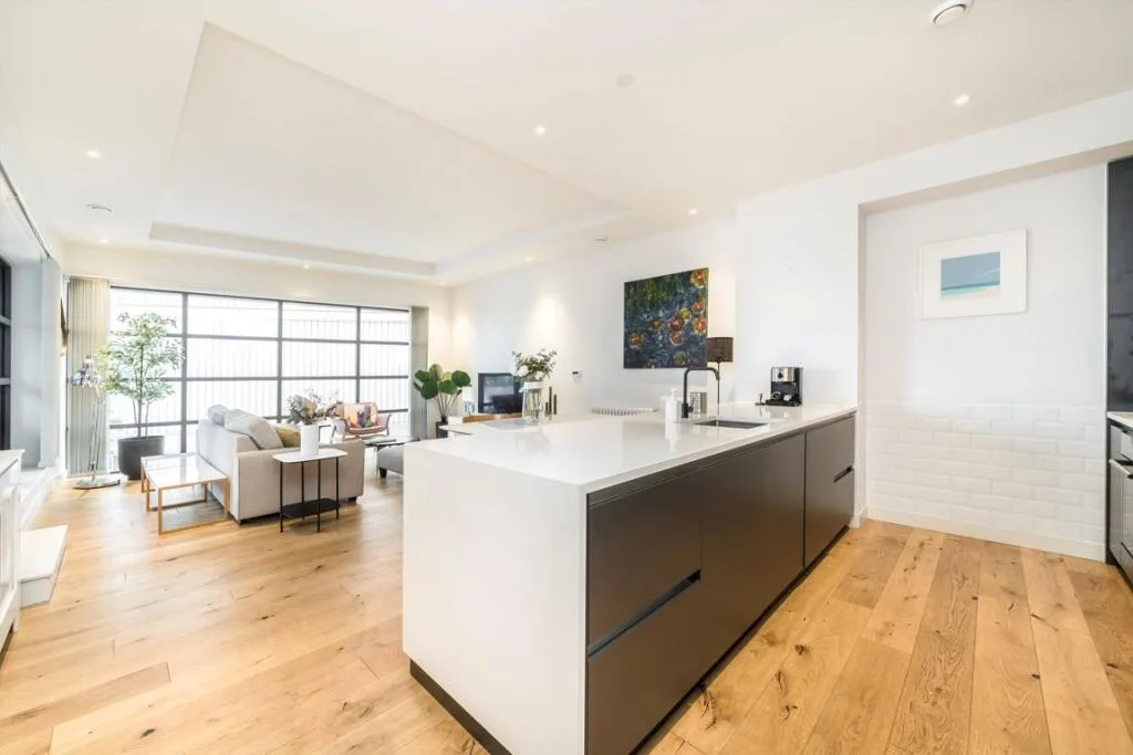 3 bedroom flat for rent