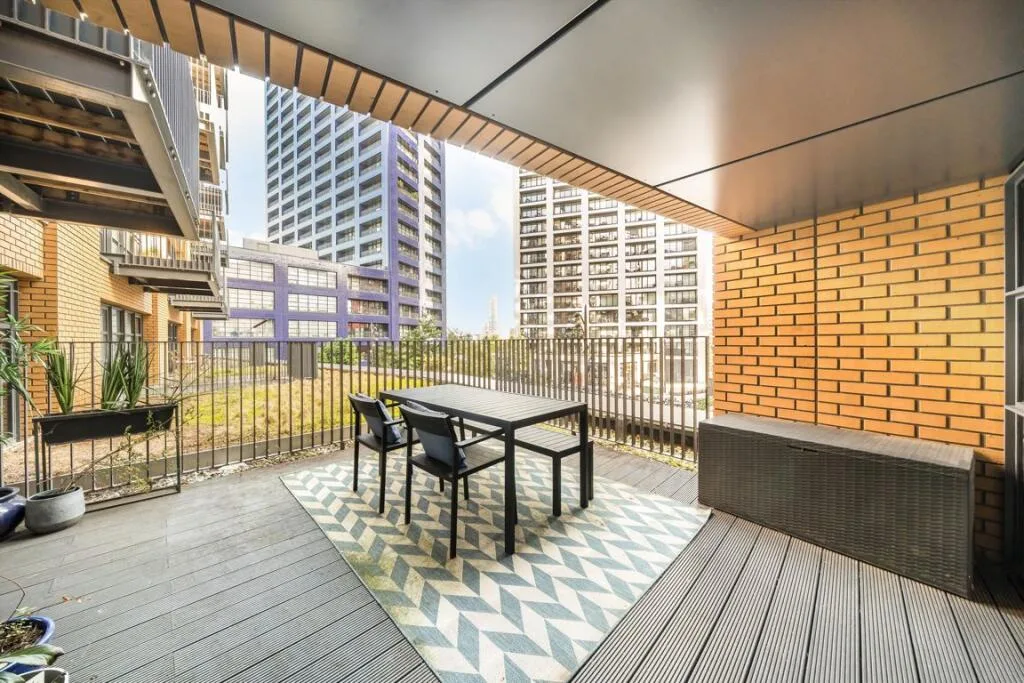 3 bedroom flat for rent