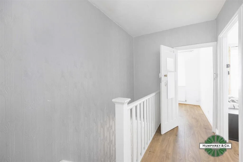 4 bedroom semi-detached house for rent