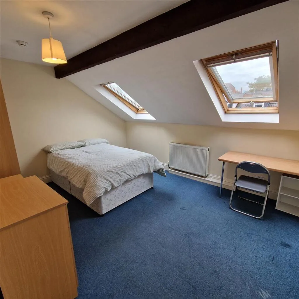 4 bedroom terraced house for rent