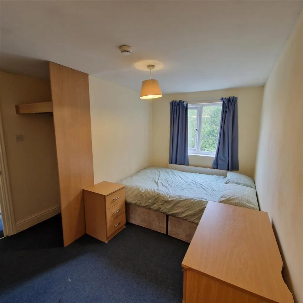 4 bedroom terraced house for rent