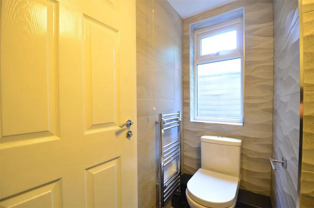4 bedroom terraced house for rent