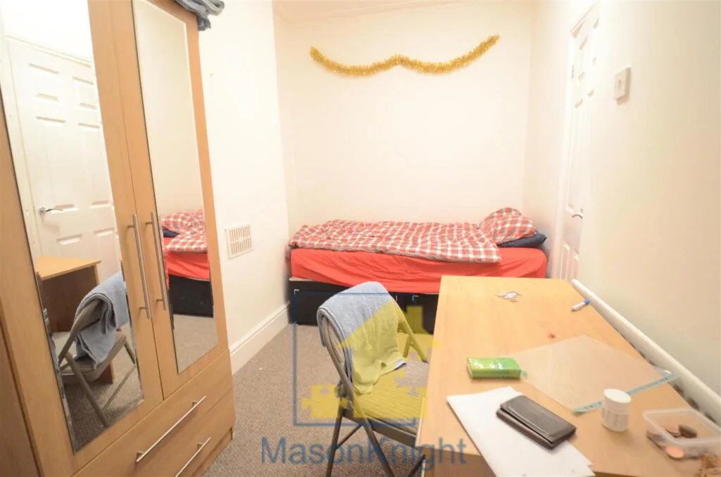 4 bedroom terraced house for rent
