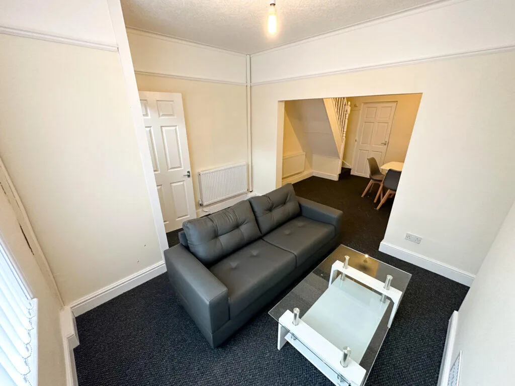2 bedroom terraced house for rent