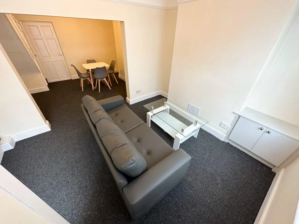 2 bedroom terraced house for rent