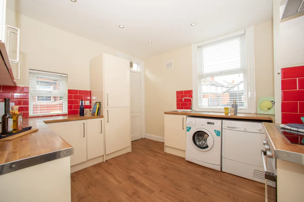 4 bedroom terraced house for rent