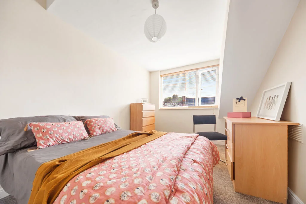 6 bedroom terraced house for rent