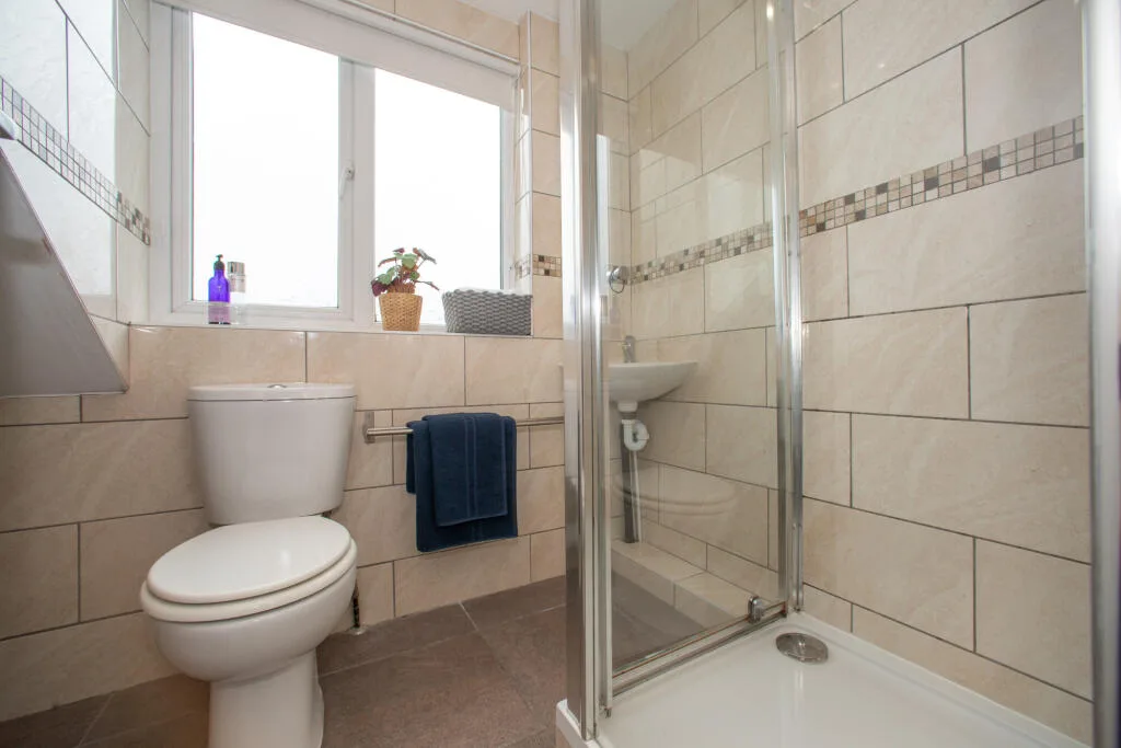 6 bedroom terraced house for rent