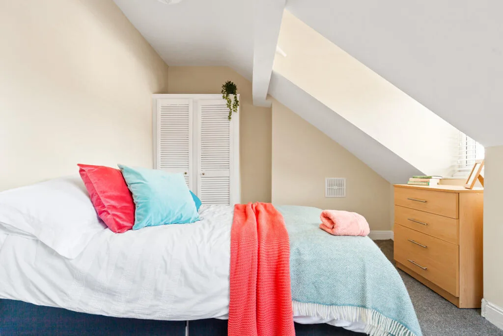 6 bedroom terraced house for rent
