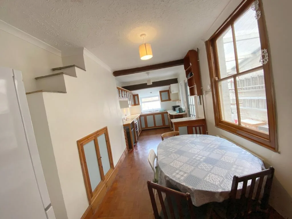 4 bedroom terraced house for rent