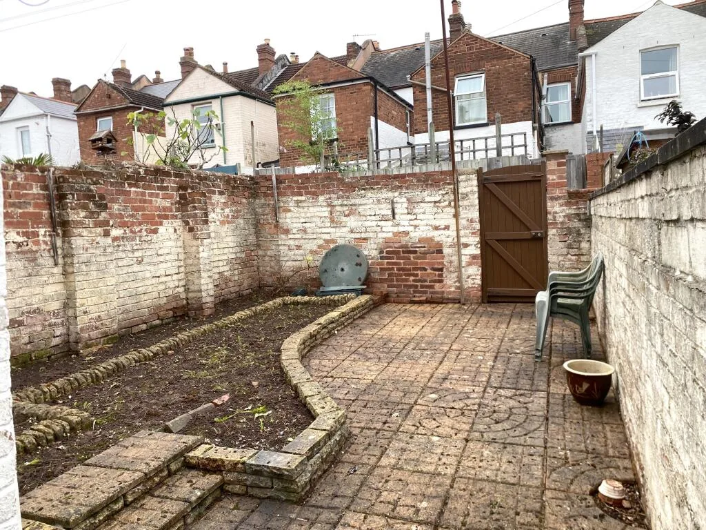 4 bedroom terraced house for rent