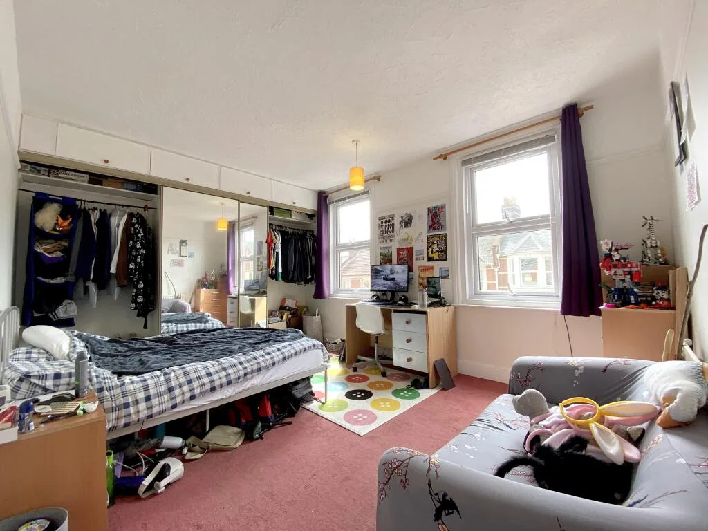 4 bedroom terraced house for rent