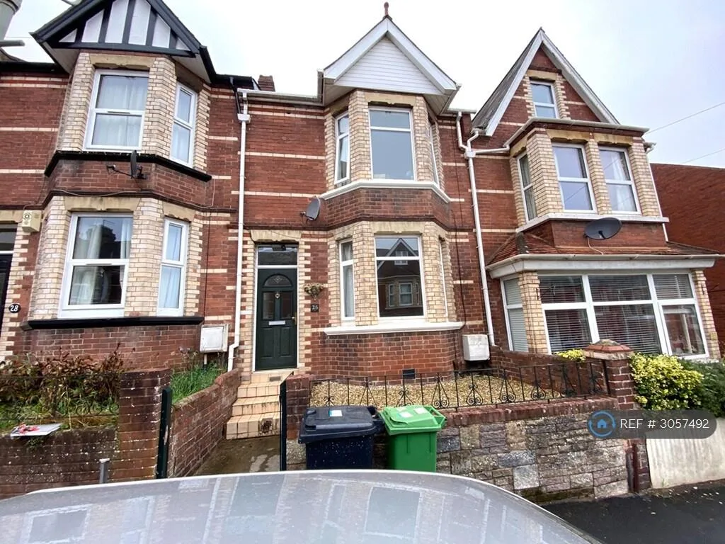 5 bedroom terraced house for rent