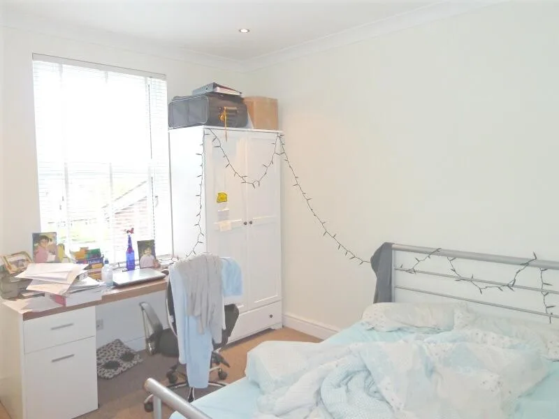 5 bedroom terraced house for rent