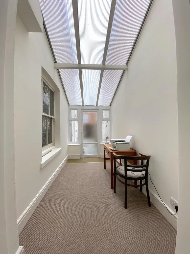 5 bedroom terraced house for rent