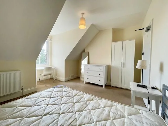 5 bedroom apartment for rent