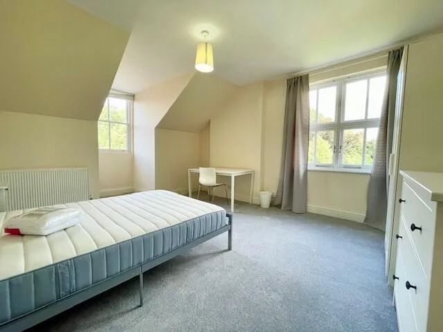 5 bedroom apartment for rent