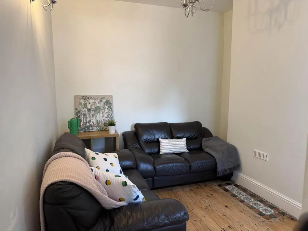 6 bedroom house for rent