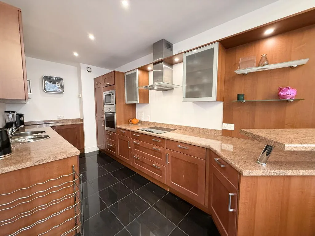 2 bedroom house for rent