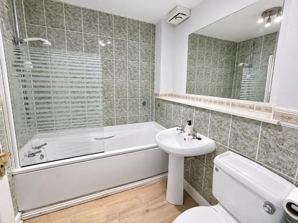 2 bedroom flat for rent