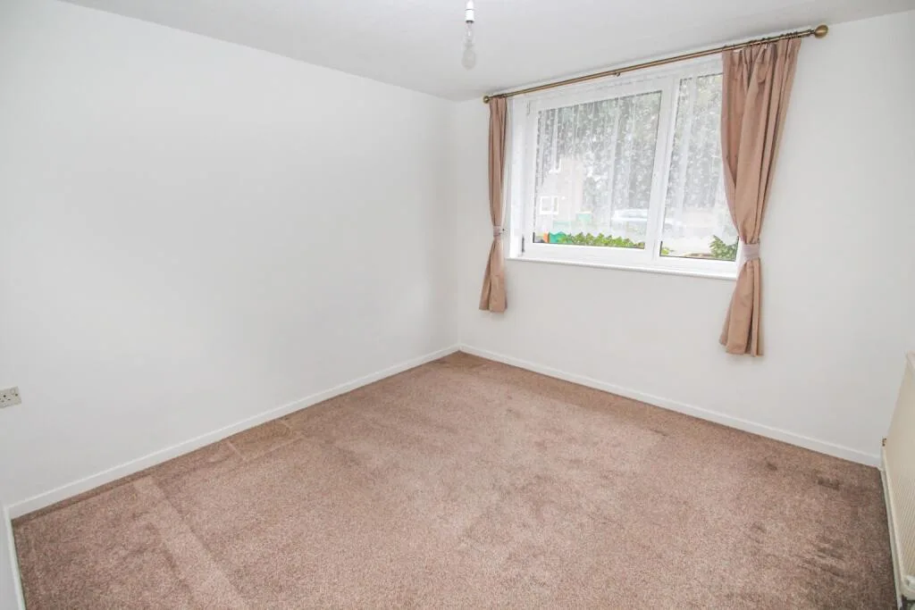 1 bedroom ground floor flat for rent