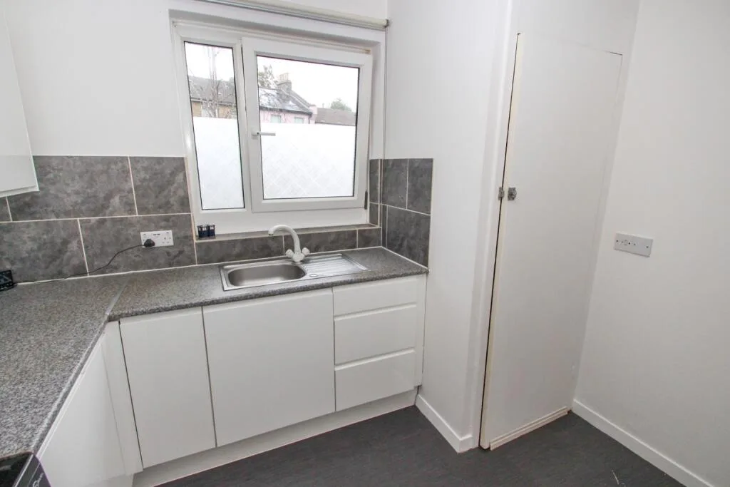 1 bedroom ground floor flat for rent