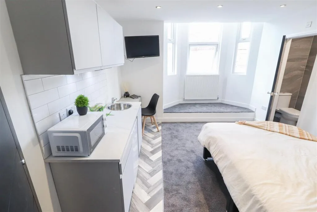 Studio flat for rent