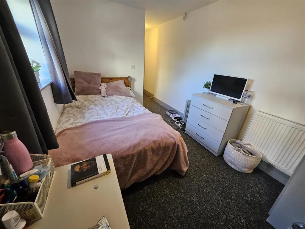 4 bedroom apartment for rent