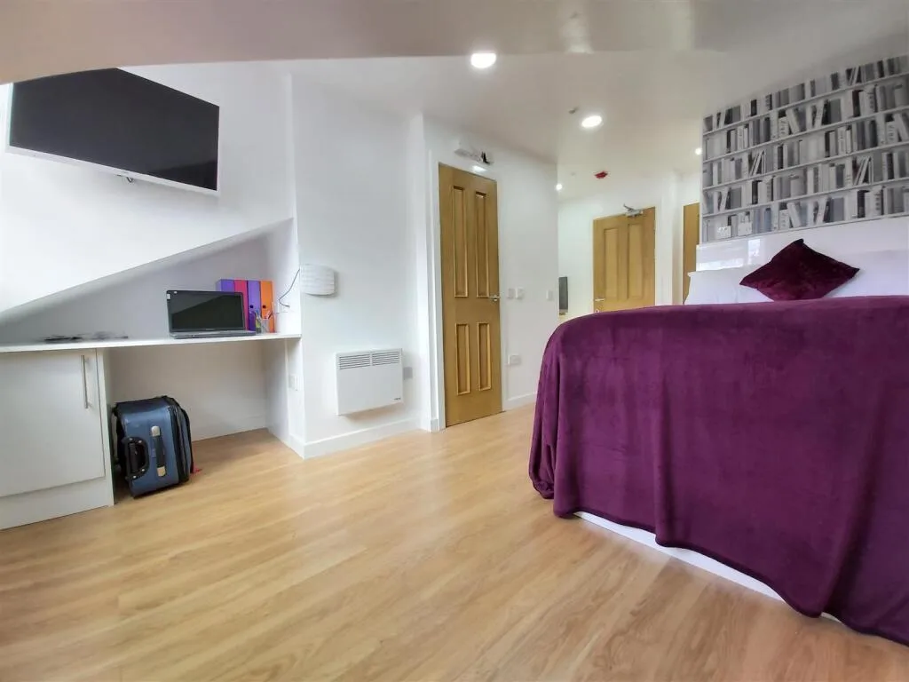 Studio flat for rent