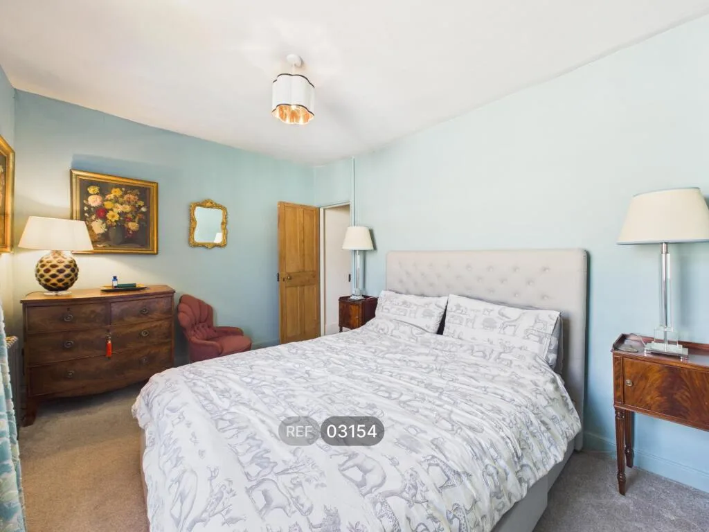 4 bedroom terraced house for rent