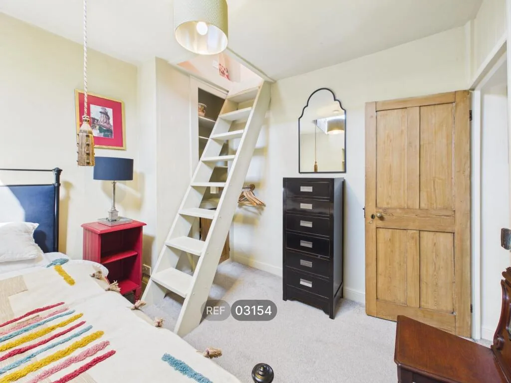 4 bedroom terraced house for rent