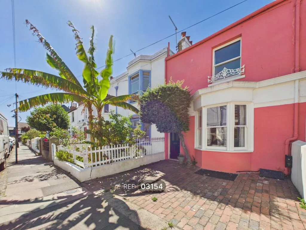 4 bedroom terraced house for rent