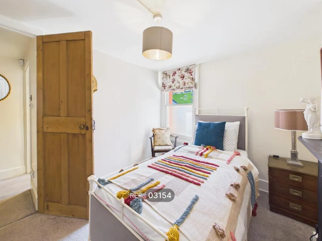 4 bedroom terraced house for rent