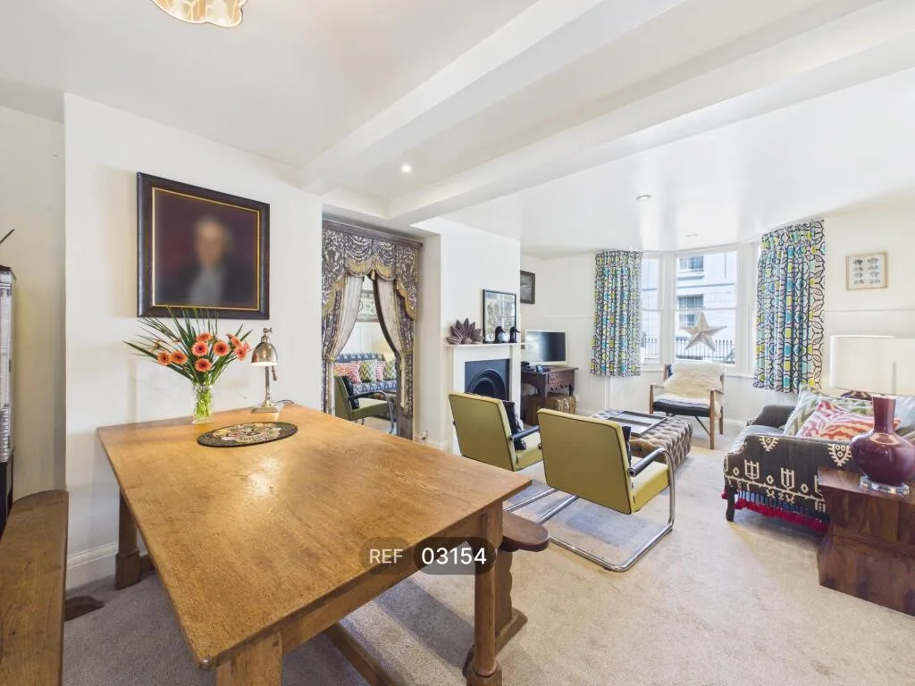 4 bedroom terraced house for rent