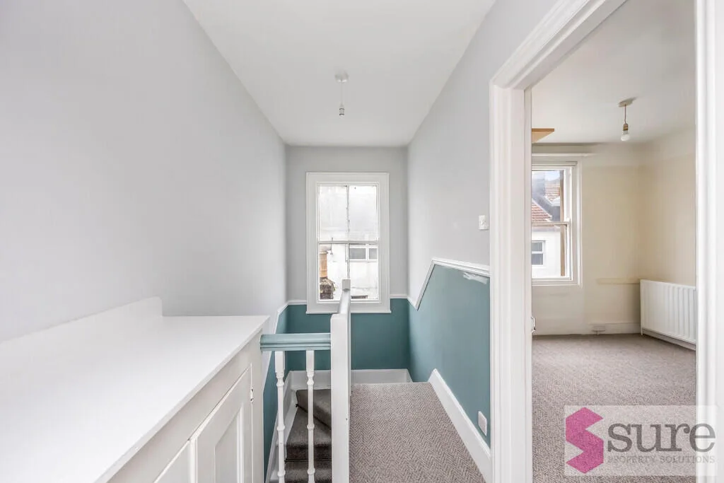 2 bedroom maisonette for rent