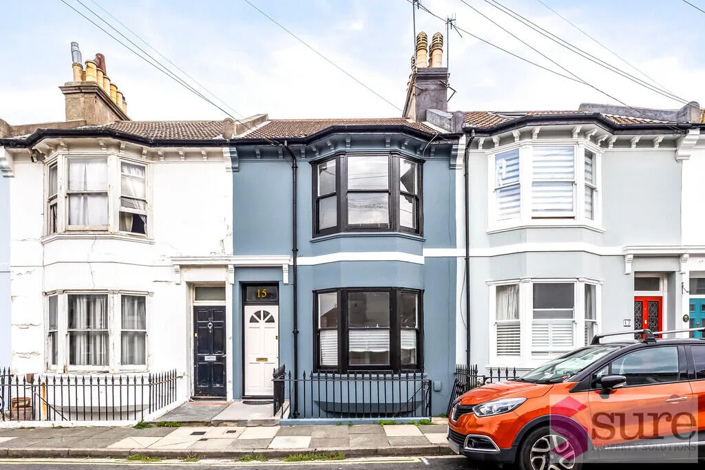 2 bedroom maisonette for rent